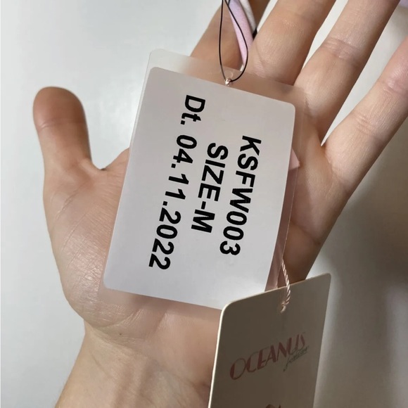 Oceanus Bathing Suit Top Bikini Size Medium Fun Print Swimwear Swim NWT - Picture 5 of 6